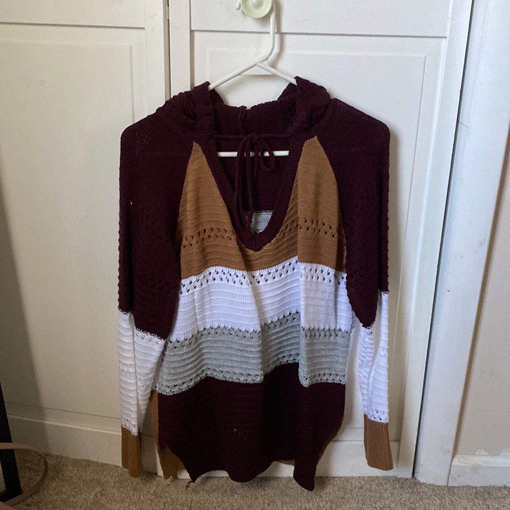 Hooded sweater